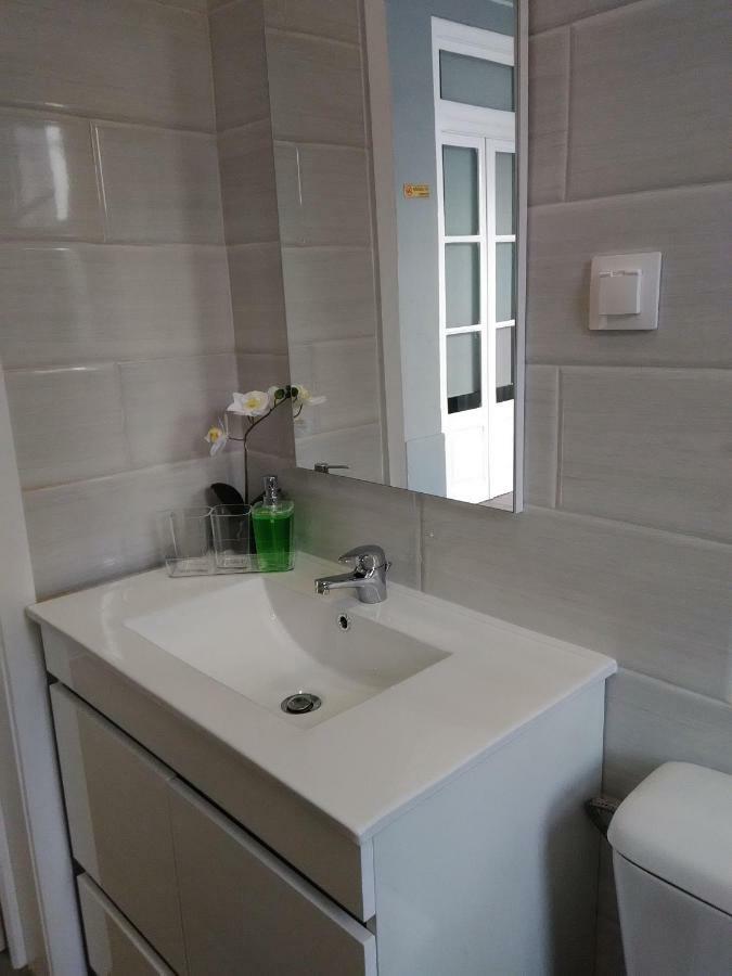 Apartament'S Veiga Areeiro リスボン エクステリア 写真
